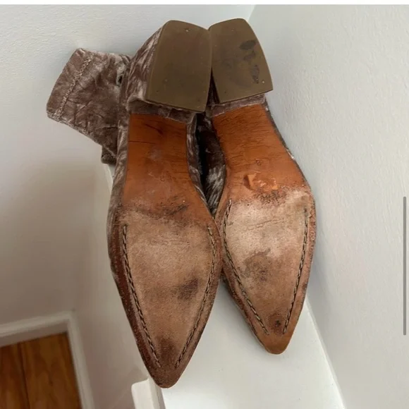 Rachel Comey Zaha Stretch Velvet Boots SIZE 8 - Picture 4 of 4